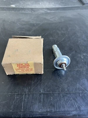 Unidad de envío de presión de aceite de piezas Chevrolet vintage Foto 1 de 3