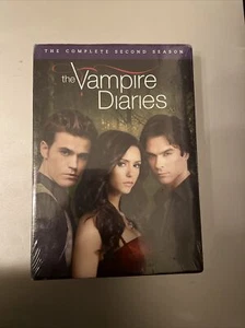 The Vampire Diaries: The Complete Second Season (DVD) Neu im Karton/Werkseitig versiegelt 🙂️ - Bild 1 von 9