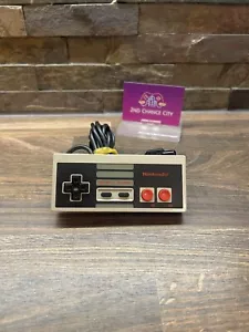 Nintendo NES Controller Control Pad Official NES-004E - Working - Picture 1 of 3