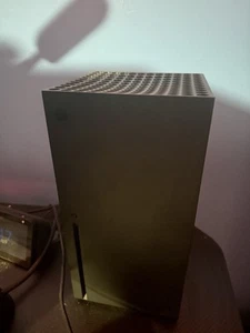 Xbox Series x - Picture 1 of 3