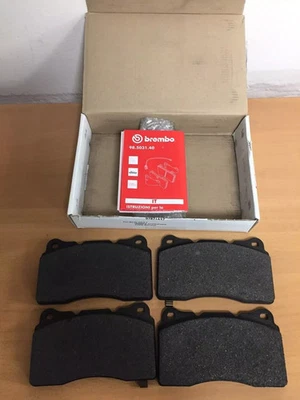 GENUINE HONDA CIVIC TYPE R FK2 BREMBO FRONT BRAKE PAD SET 2015-2016 - Image 1 of 3