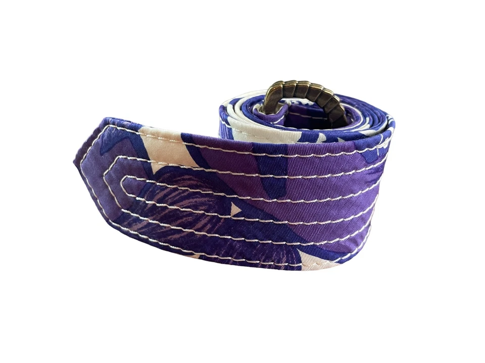 J. Crew 全新无标签紫色和白色花卉丝绸腰带 O 形环 - 尺寸 S/M - 40 英寸长 — 第 1/4 张图片