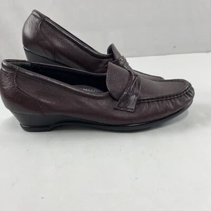 SAS Damenschuhe 9M burgunderrot Leder Penny-Loafer Keilabsatz Tripad Komfort - Bild 1 von 8