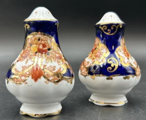 VINTAGE Royal Albert Heirloom Salt & Pepper Set - Picture 1 of 12