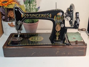 Singer 66k Sewing Machine with Case & Key - 1919 Hand Crank - Beautiful  - Picture 1 of 24
