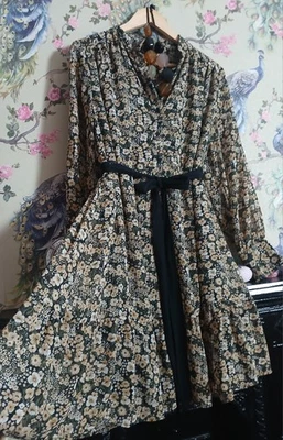 Vintage style black beige & white floral occasion dress size 14 Mango - Image 1 of 4