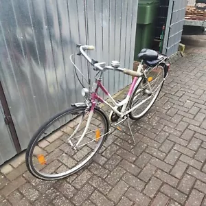 Damenfahrrad bei Rückfragen einfach den Fragebutton benutzen - Bild 1 von 8