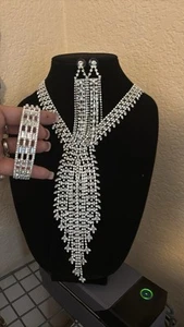 Shiny Sparkle Silver Rhinestone Necklace Bracelet Earring Set Wedding Bridal New - Picture 1 of 19