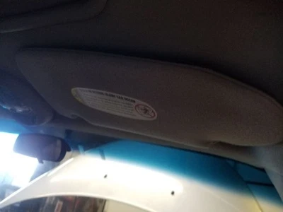 Passenger Sun Visor Illumination With Sun Roof Fits 01 PT CRUISER 552283 Foto 1 de 4