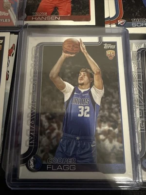 Lote de 141 novato baloncesto Topps 2025-26 Foto 1 de 4