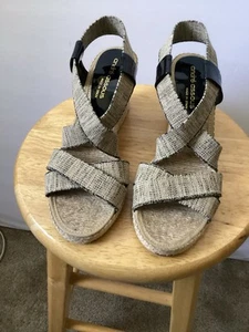 Andre Assous Espadrille Wedge Heel Sandals. 9 - Picture 1 of 7