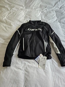 dainese ladies air frame D1 and back protector - Picture 1 of 6