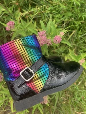 Botas brillantes con brillo arco iris OOKIE DOKIE WOW EM LINDOS Zapatos Talla 8 Niño ❤️sj8m8 Foto 1 de 4