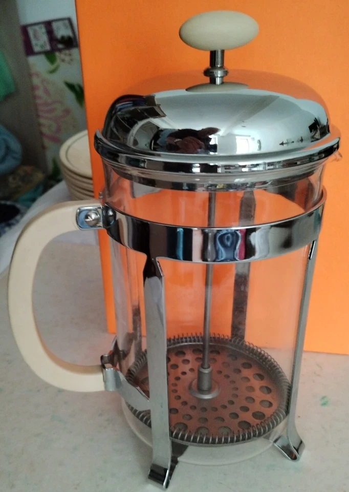 CAFETIERE A PISTON BODUM - 1,5 litre-Jamais utilisée- Neuve sans emballage - Photo 1/3