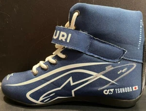 YUKI TSUNODA SIGNED BOOT + photo proof - Picture 1 of 4