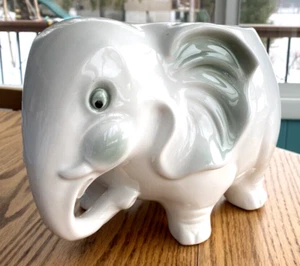 White Elephant Ceramic Fun Planter Made in Italy Jar Dish - Picture 1 of 6