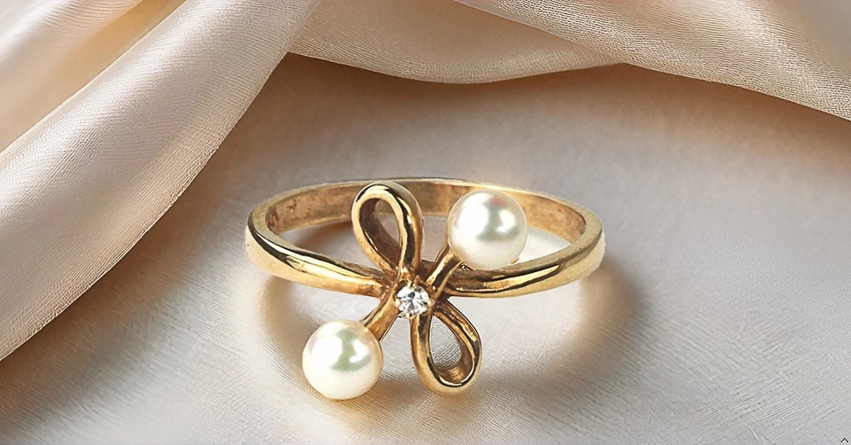 14K Solid Gold Pearl Diamond Bow Ring, Cultured Japanese Pearl, 3.8 mm, Size 5.5 - Image 1 of 4