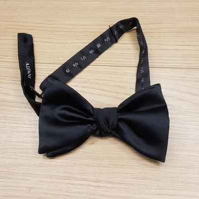 ALFANI 男式领结纯色黑色缎面预绑领结 — 第 1/3 张图片