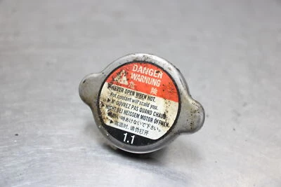 06-07 Honda CBR 1000RR Engine Radiator Cap Foto 1 de 3