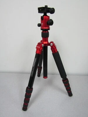 MeFOTO A2350Q2R GlobeTrotter AluminumTravel Tripod Kit (Red) Max Load 26.4 lb - Image 1 of 4