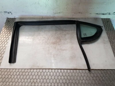2016 MG MG6 PASSENGER SIDE REAR DOOR WINDOW RUBBER SEAL W/ GLASS - Image 1 of 4