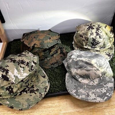 Lote de 4 gorras camufladas oficiales de la Marina de los Estados Unidos Green Woodland talla 7 1/4 uniforme militar Foto 1 de 4
