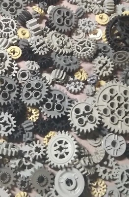 Lego Lot of 30 Random Gears Technic Mindstorms Nxt Rcx Genuine Various Sizes - Image 1 of 3