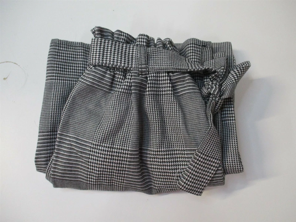 Art Class Girls' Size Small Black/White Button-Front Paperbag Straight Pants