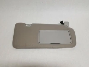 2007 To 2008 Hyundai Entourage Kia Sedona Right Sun Visor 852204D110QW - Picture 1 of 4