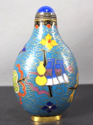 Botella de tabaco Cloisonne con patrón chino de ocho inmortales Foto 1 de 4