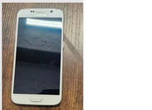 Samsung Galaxy S6 Weiß Display hat ein Ris defekt - Bild 1 von 3