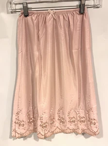 NEU Vintage Kayser by Naigai Nude Rosa Halb Rock Nylon Slip Ebroidered Trim XS - Bild 1 von 20