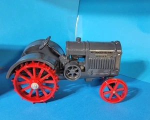 McCormick Deering 10-20 HP 1/16 Cast Iron Die Cast Tractor - Picture 1 of 11