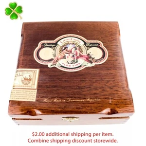 Caja de cigarros de madera vacía Casa Cuba Doble Dos 7,25" x 7,5" x 2,25" - Imagen 1 de 12