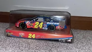 2004 Winners Circle Jeff Gordon #24 Dupont Diecast Stock Car (Asst. No. 16222) - Picture 1 of 6