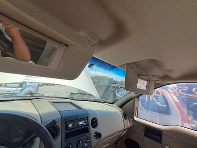 Parasol derecho usado se adapta a: camioneta Ford F150 2005 nuevo estilo doble cabina R. sin iluminación Foto 1 de 4