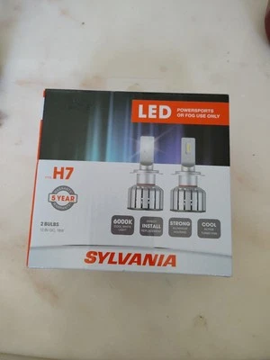 Faro antiniebla/deportivo eléctrico LED SYLVANIA H7 2 bombillas artículo H7SL.BX2 caja abierta. Foto 1 de 2