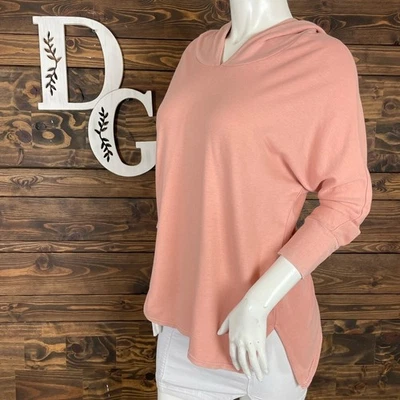 AEO | Sudadera con Capucha Pullover Dolman Manga Cuarta Alta Baja Relajada Rosa Salmón Foto 1 de 4