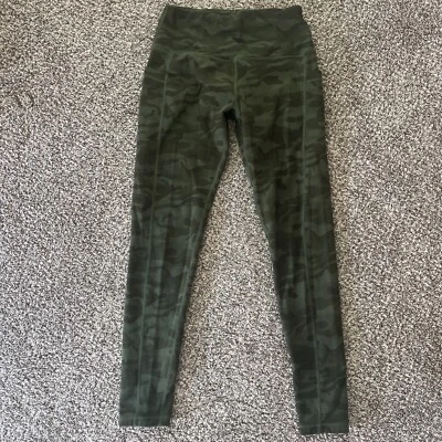 Leggings femininas camufladas verdes bolsos forrados de lã perna magra pequena - Imagem 1 de 4