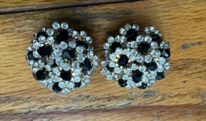 Vintage Large Black And Clear Flower RHINESTONE CLUSTER CLIP ON EARRINGS Estate - Picture 1 of 8