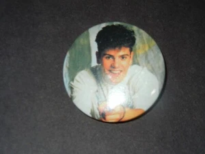 NEW KIDS ON THE BLOCK JORDAN KNIGHT BUTTON PIN - Picture 1 of 2