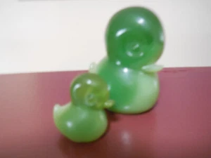 Vintage Wony LTD Italy Faux Jade Ducks Beautiful Mid Century Pair - Picture 1 of 6
