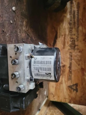 13 piezas de freno antibloqueo Dodge Dart Foto 1 de 2