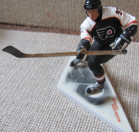 Jeremy Roenick McFarlane Figure Philadelphia Flyers 2002 Series 4 Black Jersey Cover