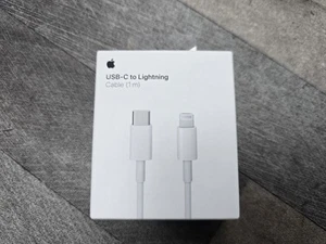 Oryginalny kabel Apple USB-C do Lightning 20W (1M) A2561 biały - Zdjęcie 1 z 2