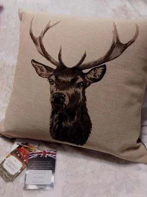 Cojín almohada Hines of Oxford STAG ON BEIGE CIERVO TAPIZ ACENTO NUEVO CON ETIQUETAS NUEVO Foto 1 de 2