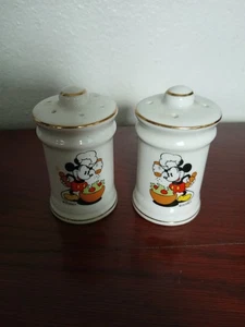 Vintage Disney 70's Chef Mickey Mouse Salt Pepper Shakers Japan - Picture 1 of 3