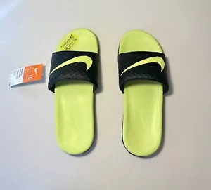 Nike Benassi Solarsoft Pantoletten Sandalen Herren Größe 10 schwarz Volt 705474 070 - Bild 1 von 4