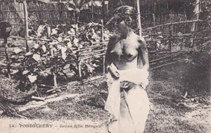 Pondichéry Jeune fille Bengali Femme indienne Nue seins Nus Nude Nu Inde India - Picture 1 of 2