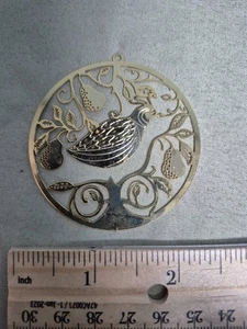 Perdiz chapada en oro vintage en un adorno de peral - Imagen 1 de 4